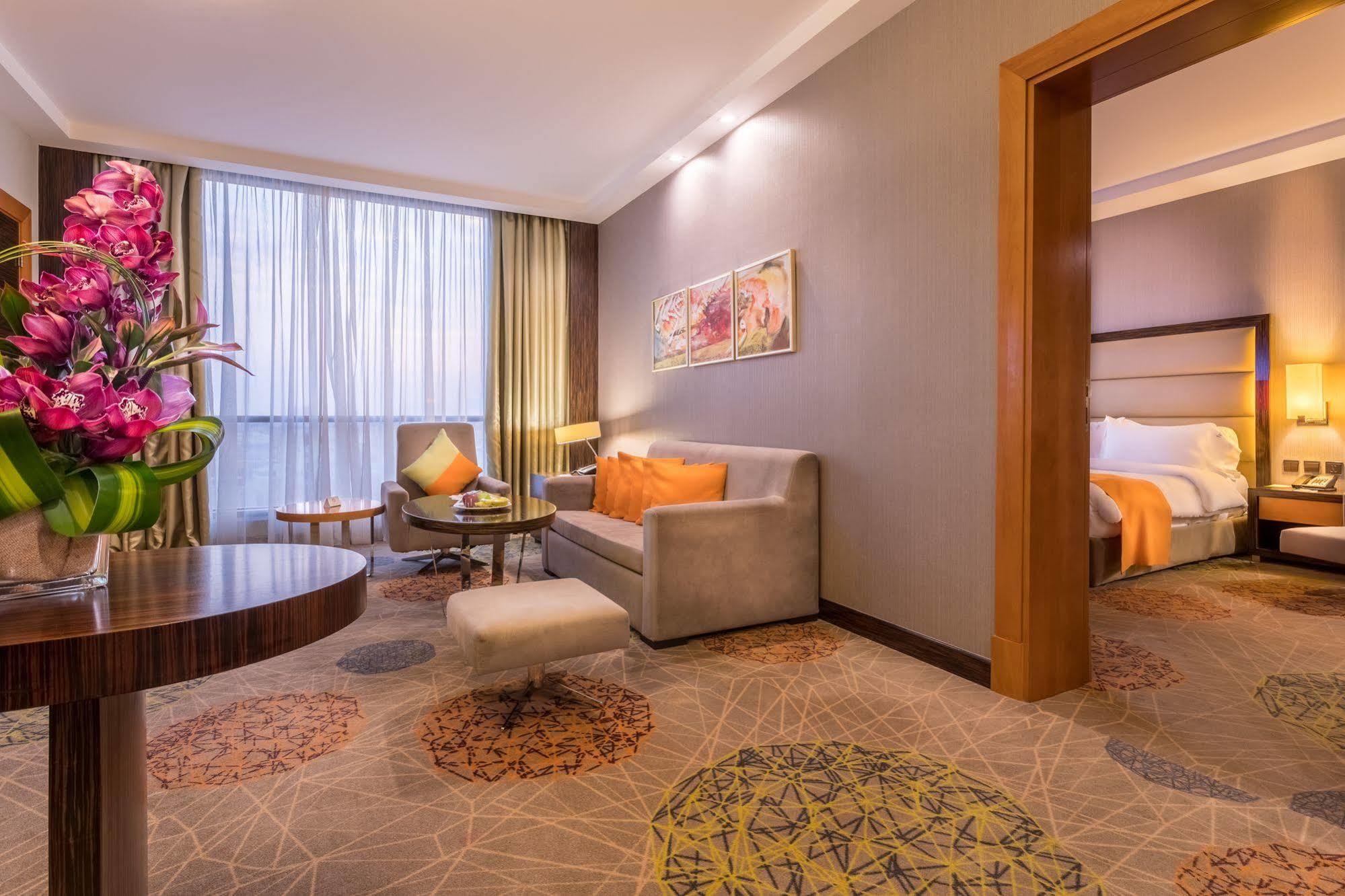 Holiday Inn Jeddah Gateway By Ihg Exterior photo