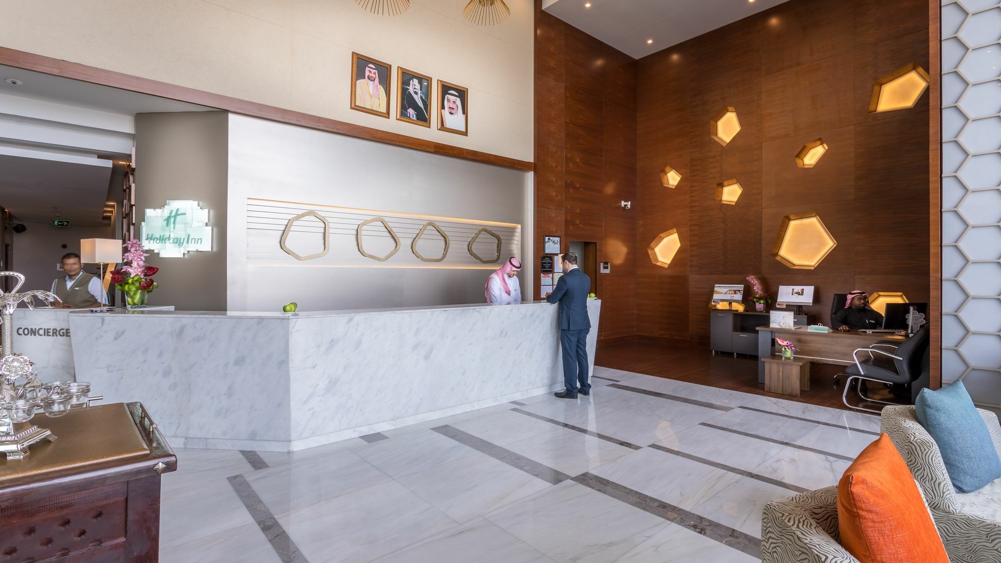 Holiday Inn Jeddah Gateway By Ihg Exterior photo