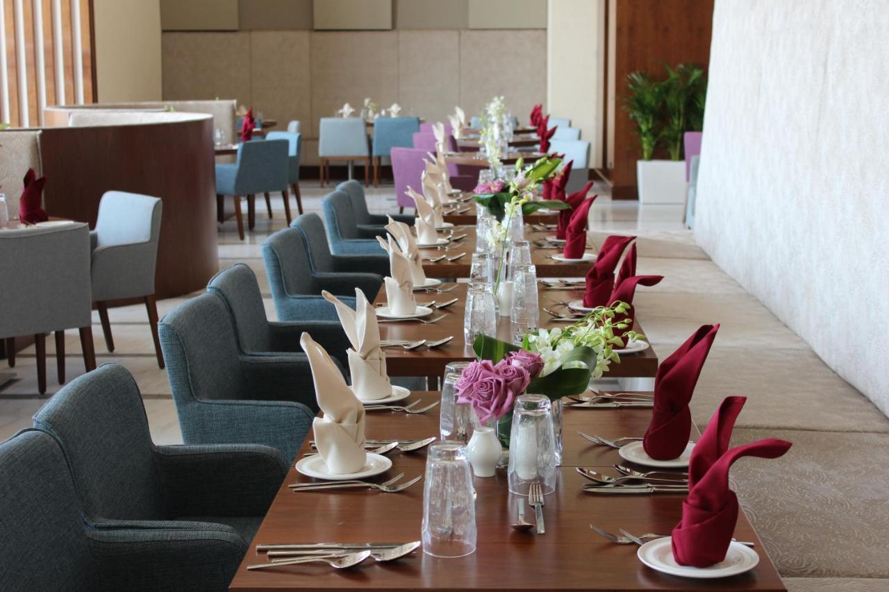 Holiday Inn Jeddah Gateway By Ihg Exterior photo